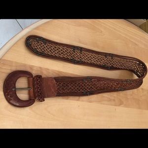 Vintage brown 2 1/4” wide leather braided belt
